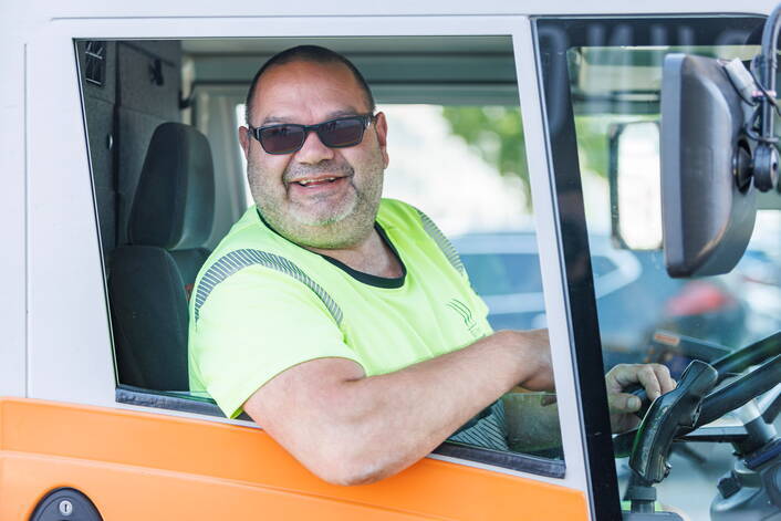 22-07_werkhof_olten_227_klein-706.jpg 22-07_werkhof_olten_227_klein-706.jpg