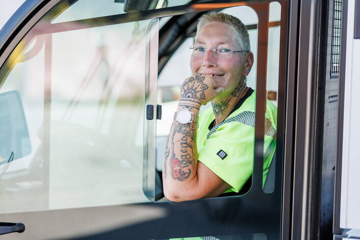 22-07_werkhof_olten_230_klein-706.jpg 22-07_werkhof_olten_230_klein-706.jpg