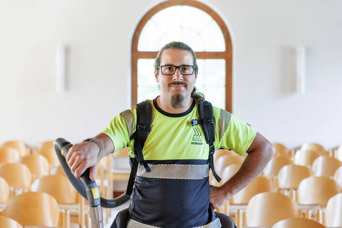 22-07_werkhof_olten_139_klein-706.jpg 22-07_werkhof_olten_139_klein-706.jpg